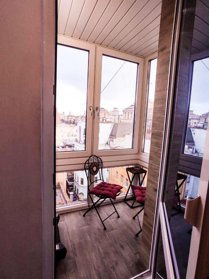Sauna, Big Jacuzzi , Khreshchatyk Apartments Kiev Exterior foto